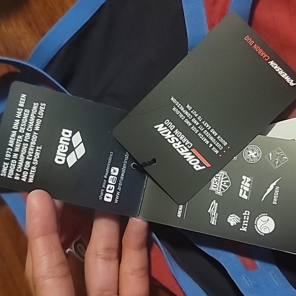 NWT Arena Powerskin Carbon Duo Top - Open Back - Picture 12 of 16